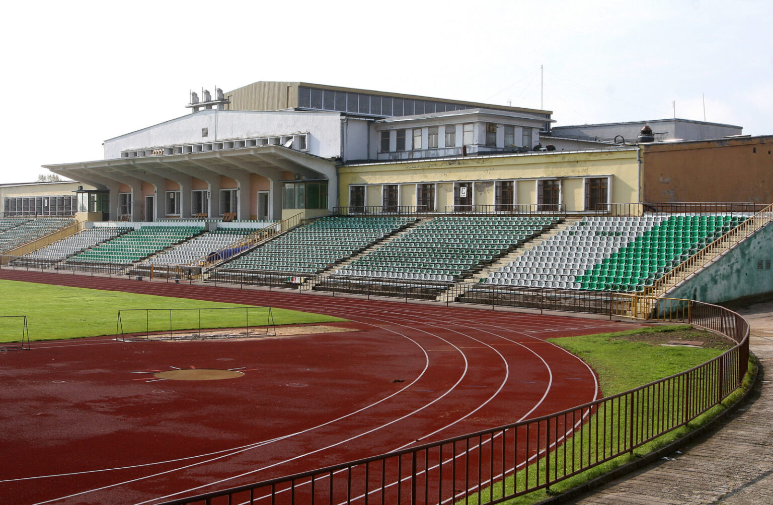 Aukštaitijos sostinė didžiuojasi išaugintais plaukikais Danu Rapšiu, Andriumi Šidlausku, Simonu Biliu, Vikte Labanauskaite ir kitais – Lietuvai iškovojusiais medalius Europos ir pasaulio čempionatuose, tarptautinėse varžybose, pasiekusiais ne vieno rekordo.