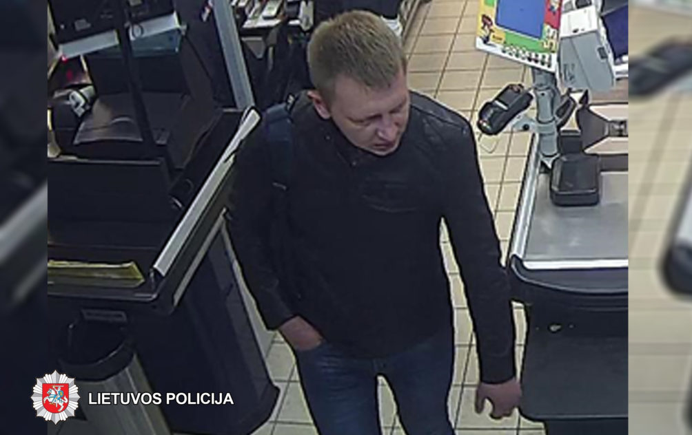 2019-09-06 17.35 val. Panevėžyje, Smėlynės g., nenustatytas asmuo pavogė alkoholio. Nuostolis – 15,49 eurų.