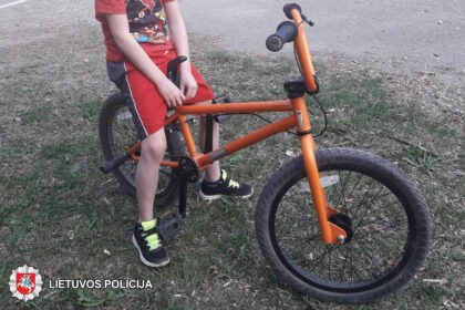 2019-09-23 17 val. Panevėžyje, Nemuno g., pavogtas dviratis „BMX“.