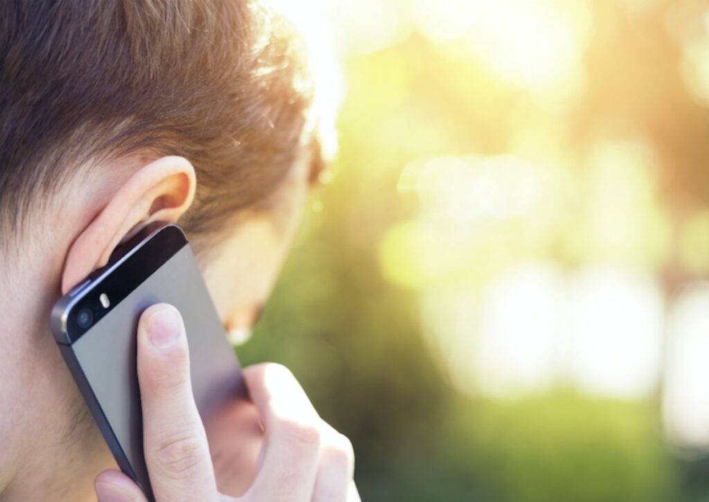 Beveik pusė šalies gyventojų sako, kad jie arba jų artimieji šiemet susidūrė su telefoniniais ar elektroniniais sukčiais, atskleidžia „Swedbank“ Finansų instituto užsakymu atliktas tyrimas.
