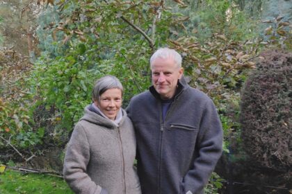 Jei reikėtų rinktis važiuoti į Niujorką ar Burvelius, dailininkai Vita ir Romualdas Balinskai pasirinktų pastaruosius, įsikūrusius Krekenavos pašonėje.