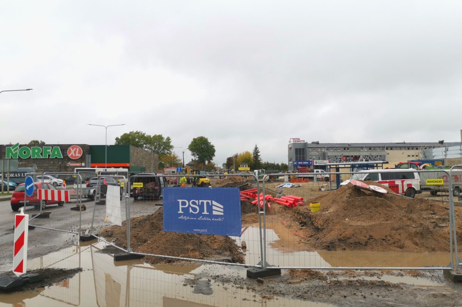 Ruošiantis įrengti žiedą tarp „Norfos“ ir naujosios „Lidl“ parduotuvės bus rekonstruojamos susisiekimo komunikacijos.