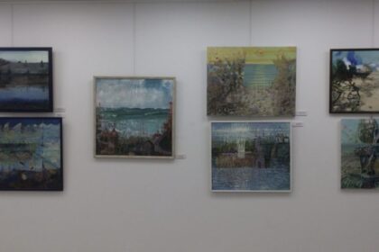 Kandidatės į šių metų Nacionalinę kultūros ir meno premiją tapytojos Gražinos Janinos Vitartaitės šaknys – vaizdingoje Krekenavoje. Čia gimusi ir augusi garsi dailininkė ir dabar visas vasaras leidžia gimtojoje sodyboje. Jos kūrinių laukia įvairios parodų salės, galerijos, muziejai. Šįkart dailininkės darbai, sugulę į parodą „Atviras peizažas“, eksponuojami Vilniuje, Pylimo galerijoje, priklausančioje Rimantui Smetonai.