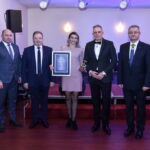 Panevėžio prekybos, pramonės ir amatų Metų asamblėjoje apdovanoti geriausiai dirbusių Aukštaitijos įmonių atstovai. P. ŽIDONIO nuotraukos