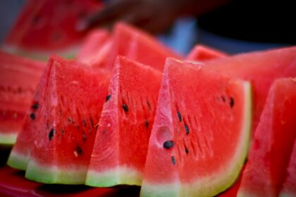 Arbūzas – gaivinanti, daugybę naudingų savybių turinti uoga. Tačiau tik nedaugelis žino, kad arbūzų sėklos taip pat yra ypač naudingos.