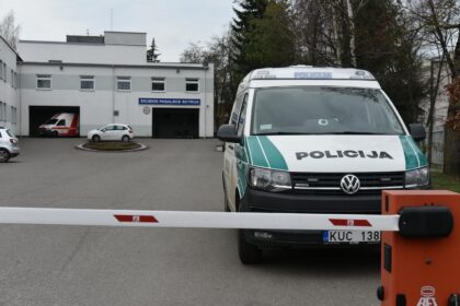 Ligoninėje baigėsi vakarykštė kupiškėnės kelionė automobiliu „Seat Alhambra“ Panevėžio mieste.