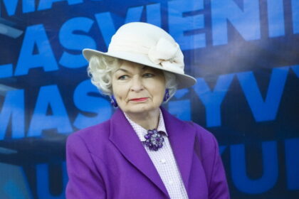 Dokumentinių apybraižų ciklo „Mūsų miesteliai“ kūrėjos Nijolės Baužytės nereikia pristatinėti: miestelių istorijos metraštininkę pažįsta visi.