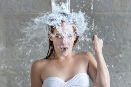 Termometro stulpeliui svyruojant tarp teigiamos ir neigiamos temperatūros, sveikatos priežiūros specialistai atkreipia dėmesį, kad nulinė oro temperatūra yra puiki terpė ligų sukėlėjams plisti.