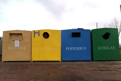 Keičiantis klimatui kasdien vis aktualesnis tampantis atliekų rūšiavimas, regis, virto problema, kokios negalėjo numatyti sąmoningi ir gamtai draugiški gyventojai. Panevėžyje nebeliko individualių namų savininkams dalytų maišų, skirtų atliekoms rūšiuoti. Negana to, nebedalijamos ir vadinamosios atliekų dėžės.