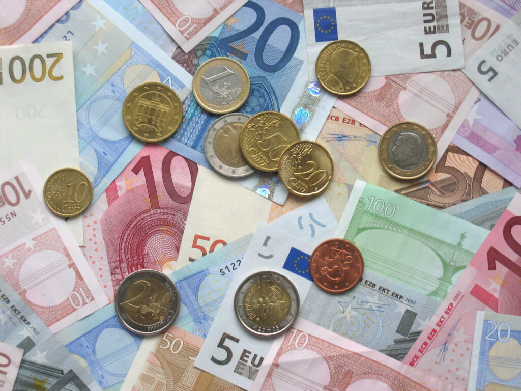 Panevėžio miesto savivaldybės administracijos direktorius Tomas Jukna Tarybos nariams pristatė 2020 metų miesto biudžeto projektą.