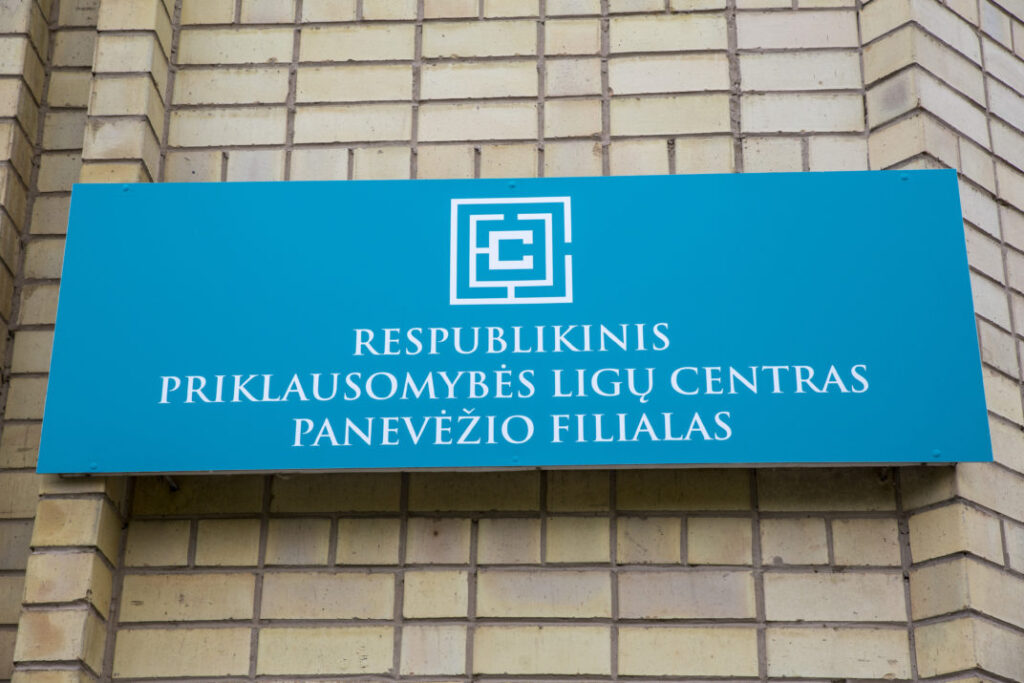 Nors, naujausiais duomenimis, Lietuva patenka į labiausiai alkoholio vartojimą sumažinusių šalių penketuką, vis tiek pagal išgeriamą kvaišalų kiekį gerokai lenkia Europos vidurkį.