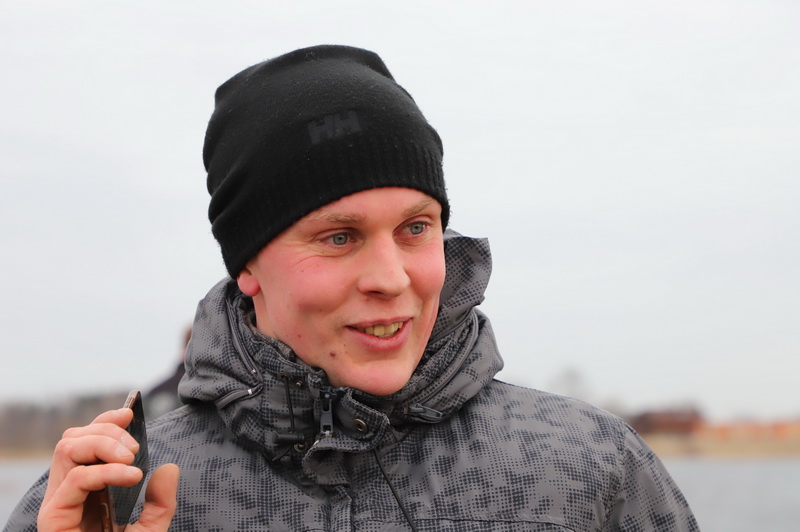 Vienas savanoriškos akcijos sumanytojų Mindaugas sako, jog piktinimasis gamtos problemų neišsprendžia – tik veiksmai. I. STULGAITĖS-KRIUKIENĖS nuotr.