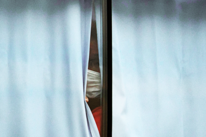 Kitą savaitę Vyriausybei dėl koronaviruso grėsmės bus siūloma Lietuvoje skelbti karantiną, penktadienį pranešė sveikatos apsaugos ministras Aurelijus Veryga.