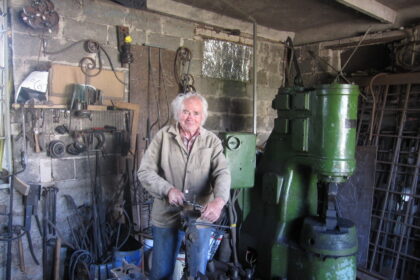 Prieš devynerius metus, likus keliolikai dienų iki netikėtos mirties, panevėžietis Vytautas Kryževičius pakylėtas ant aukščiausio pjedestalo – jis buvo pripažintas Lietuvos kalvių kalviu.