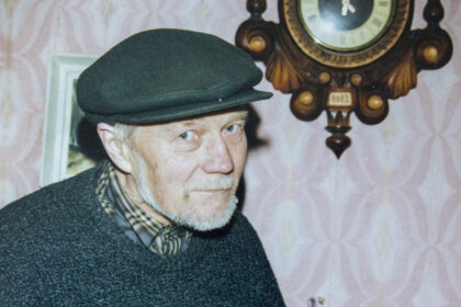 Medžio drožėjas panevėžietis Vidas Mažukna buvo tokia ryški, įvairiaspalvė, kūrybinga asmenybė, kad ir praėjus ne vieneriems metams nuo mirties jį nuolat prisimena ne tik tautodailininkai, bet ir daugelis panevėžiečių bei visos Aukštaitijos gyventojų. Bendraamžiai jį mena kaip gerą boksininką, kiti žino kaip jūreivį, nardytoją, menininką, sodininką, gamtos mylėtoją, puikų organizatorių.