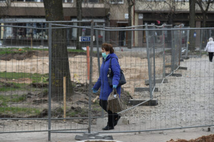 Siūloma leisti nedėvėti veido kaukių profesionaliems sportininkams treniruočių metu bei būnant erdvėse, nutolusiose nuo gyvenamųjų vietų, sako Sveikatos apsaugos ministras Aurelijus Veryga.