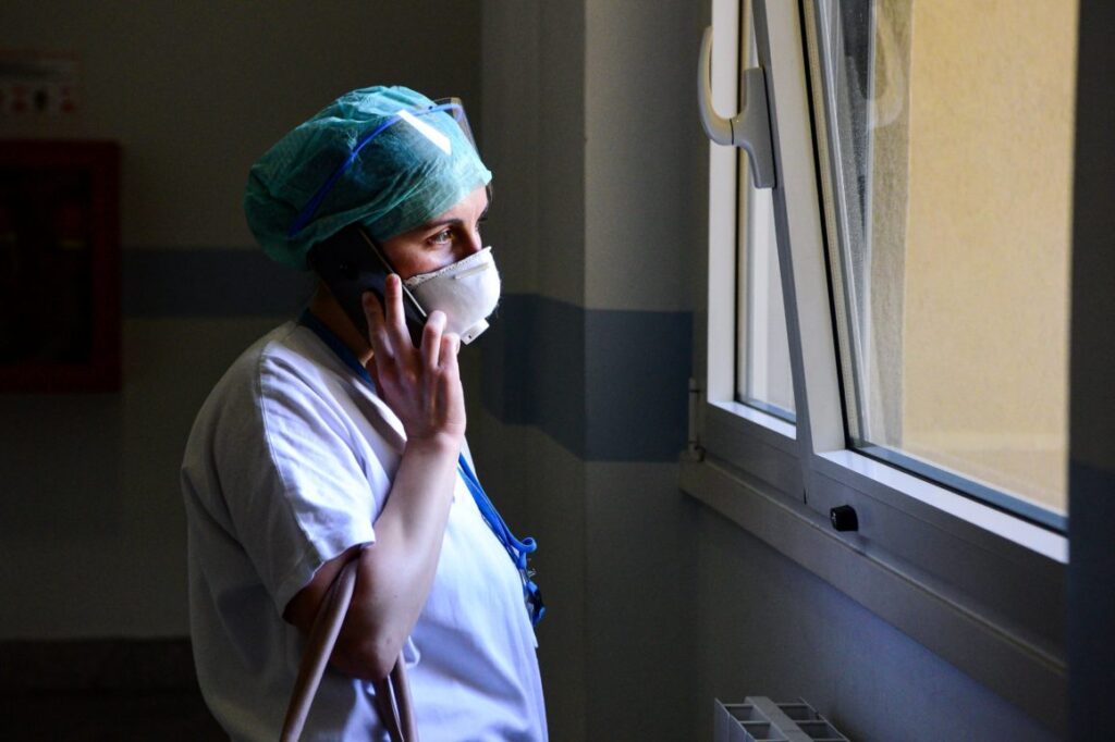 Lietuvoje koronavirusas patvirtintas 108 šalies medikams, trečiadienį BNS informavo Nacionalinio visuomenės sveikatos centro epidemiologė Daiva Razmuvienė.