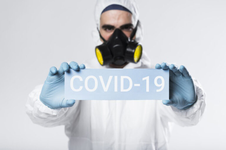 Koronavirusas šiuo metu diagnozuotas 176 medikams, daugiau nei 1,2 tūkstančio – izoliacijoje, ketvirtadienį pranešė Nacionalinis visuomenės sveikatos centras.