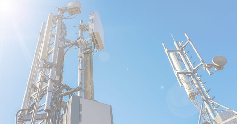 Vyriausybė netrukus svartys sparčiojo 5G ryšio plėtros 2020-2025 metais gaires. Anot Susisiekimo ministerijos, šis ryšys Lietuvoje galėtų būti pradėtas diegti jau kitais metais, o 2023 metais jis veiktų penkiuose didžiausiuose miestuose.