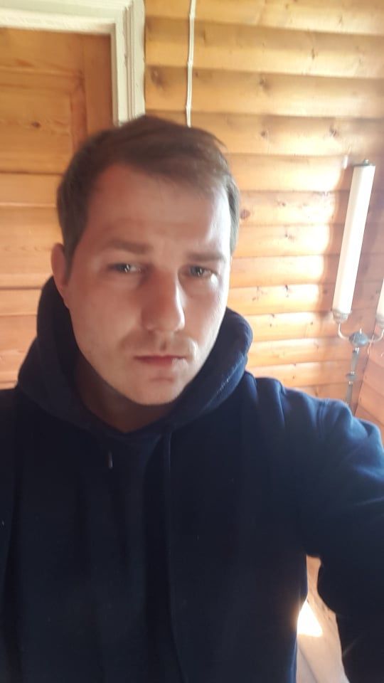 Penktame aukšte gyvenęs D. Bubulis su žmona ir vos trijų mėnesių sūneliu lemtingą naktį atsidūrė dūmų ir ugnies spąstuose, nebesitikėdami iš jų ištrūkti. Asmeninio archyvo nuotr.