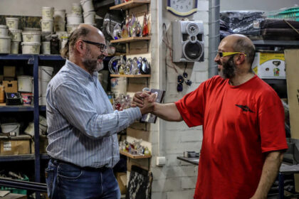 Yra pasaulyje keletas vietų, kur bent kartą gyvenime apsilankyti turėtų kiekvienas meninį stiklą mylintis žmogus. Yra pasaulyje tokių stiklo meno renginių, į kuriuos būti pakviestam dalyvauti yra didžiulė garbė ir pripažinimas. Vienas tokių – pasaulinė kasmetinė „Glass Art Society“ (GAS) organizuojama konferencija.