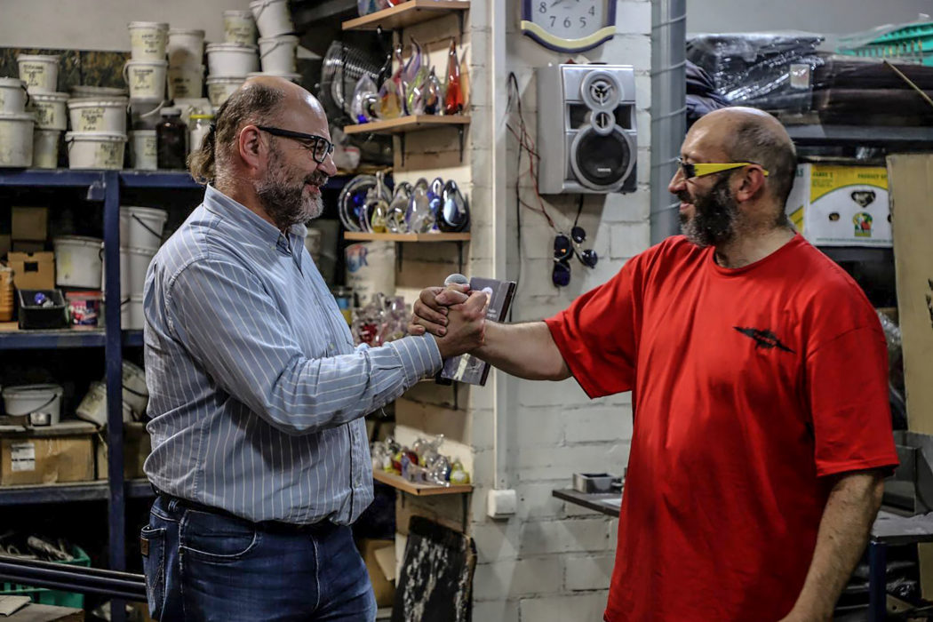 Yra pasaulyje keletas vietų, kur bent kartą gyvenime apsilankyti turėtų kiekvienas meninį stiklą mylintis žmogus. Yra pasaulyje tokių stiklo meno renginių, į kuriuos būti pakviestam dalyvauti yra didžiulė garbė ir pripažinimas. Vienas tokių – pasaulinė kasmetinė „Glass Art Society“ (GAS) organizuojama konferencija.