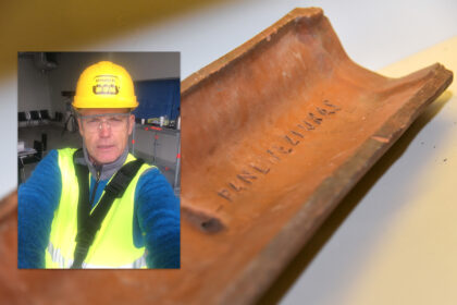 Kiekviena plyta turi savo skambesį ir istoriją – taip sako panevėžietis, būsimų statybininkų mokytojas Jonas Pundzius. Surinkęs išskirtinių plytų iš viso pasaulio kolekciją, pernai panevėžietis įrengė vienintelį tokį Lietuvoje muziejų.