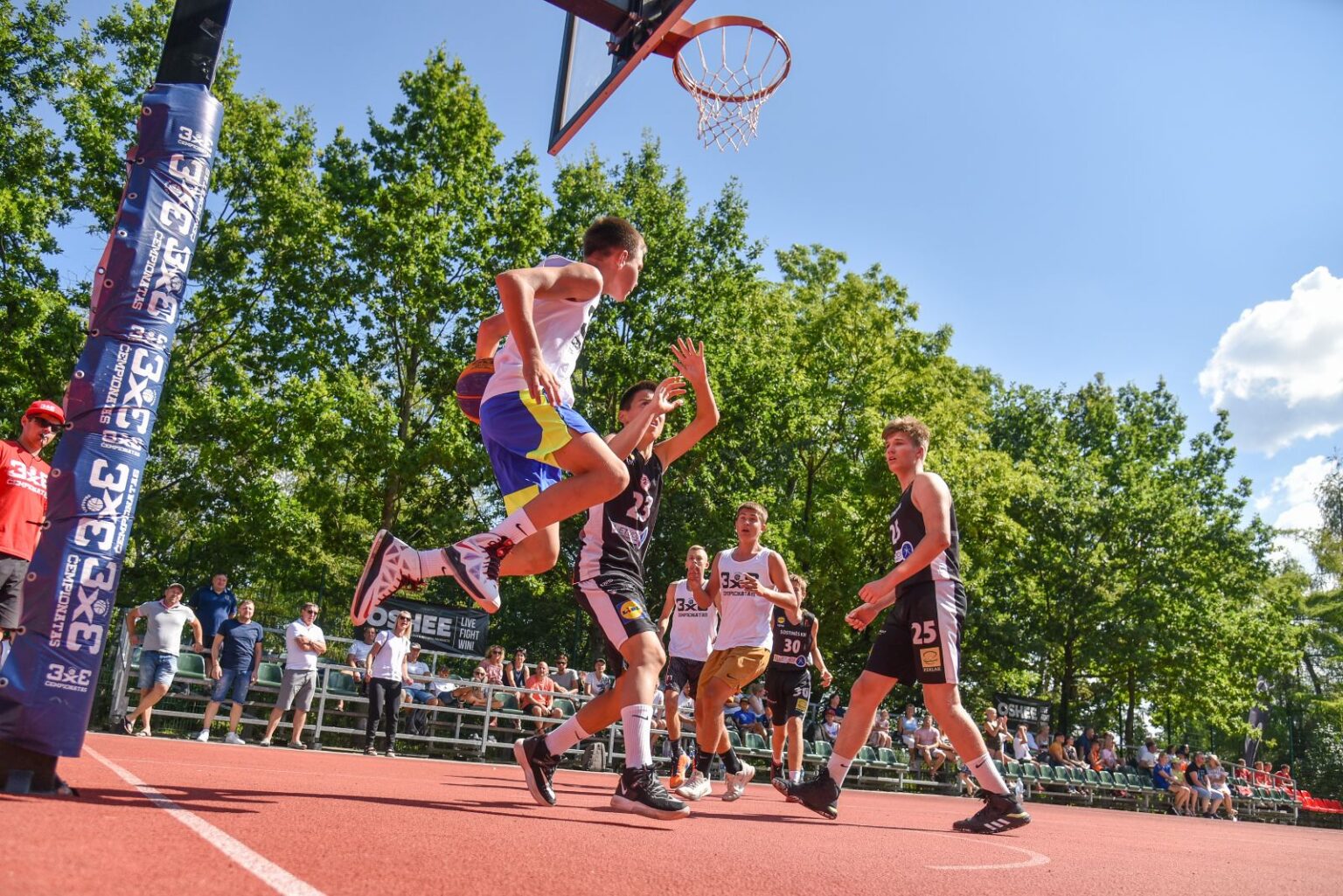 Savaitgalį Panevėžyje praūžė finalinis Lietuvos 3 x 3 čempionato etapas, kuriame dalyvavo daugiausia reitingo taškų surinkusios komandos. Iki finalo Panevėžyje įvyko 12 reitingo etapų įvairiuose Lietuvos miestuose ir miesteliuose.