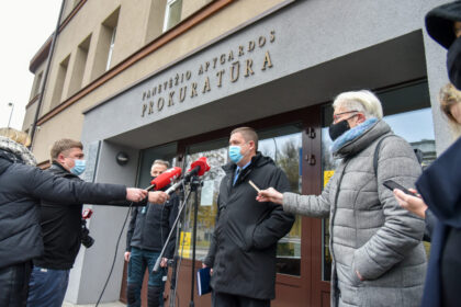 Kone trejus metus trukęs septyniolikamečio panevėžiečio nužudymo tyrimas ir bylos nagrinėjimas baigėsi fiasko. Panevėžį 2017-aisiais sukrėtusia gimnazisto žmogžudyste įtartas vienintelis prieš teismą stojęs jaunuolis išteisintas