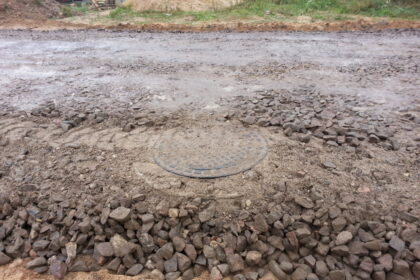 Pirmą kartą Panevėžio savivaldybė užsakė tyrimą ir sudarė sąrašą, kuriems pagal eiliškumą miesto žvyrkeliams ir nuvažinėtoms gatvėms reikia asfalto.