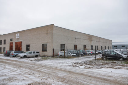 Brangiausios Lietuvoje stovėjimo aikštelės titulą be konkurencijos galėtų pelnyti priklausanti policijos sulaikytų ir konfiskuotų transporto priemonių saugojimu besirūpinančiai įmonei „Tomadas".