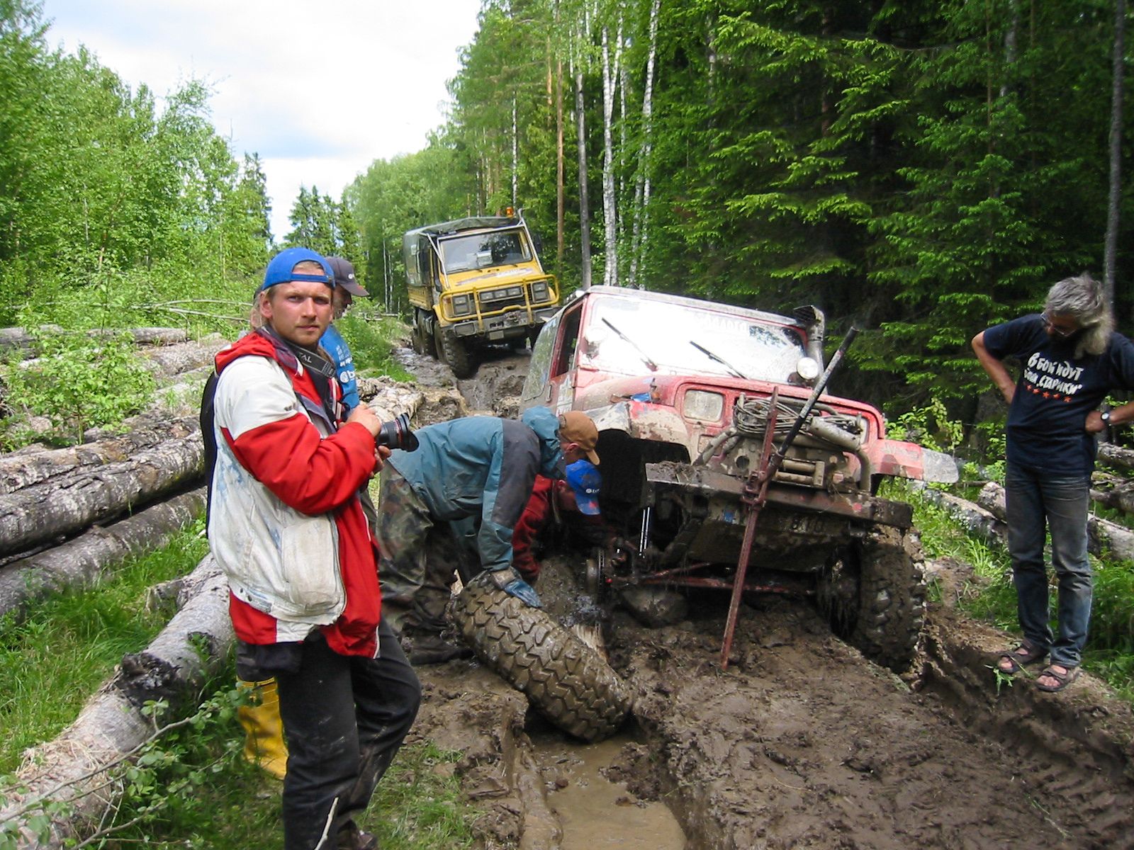A. Repšys visada ten, kur neeiliniai išbandymai, aistra ir azartas. Visureigių varžybose Ladogoje. Asmeninio archyvo nuotr.