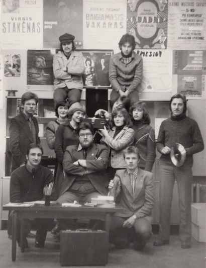Šiaulių dainuojamosios poezijos studija. Apie 1979 metus. V. ŠONTOS nuotr.