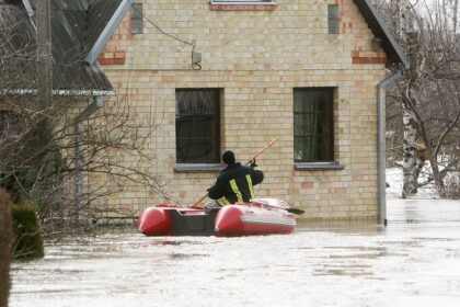 Pavasariui tirpdant sniegą, panevėžiečiai vėl neramiai dairosi į upes.
