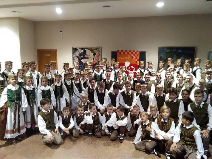 „Grandinėlės“ ansamblis. ASMENINIO ALBUMO nuotr.