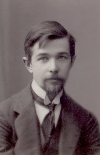 Matas Grigonis yra iš tos pažangiosios Panevėžio inteligentų kartos, dirbęs daug šviesių protų išugdžiusioje gimnazijoje, buvęs vienas iš garsiojo sambūrio „Meno kuopa“ įkūrėjų, parašęs, išvertęs ir išleidęs daugybę knygų vaikams bei jaunimui. PANEVĖŽIO KRAŠTOTYROS MUZIEJAUS ARCHYVŲ nuotr.