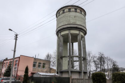 Ekstravagantišku Panevėžio akcentu galėjęs tapti neeksploatuojamas vandens bokštas Aldonos gatvėje vėl pardavinėjamas.