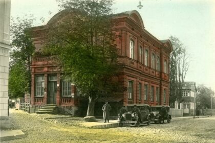 Visiems vienodai teisingas, neskirstęs žmonių nei pagal tautybę, nei pagal turtus notaras Jonas Moigis Panevėžio krašto istorijoje išliko kaip garbingu vaikščiojančio teisingumo vardu vadintas ir nepaprastai gerbtas žmogus.