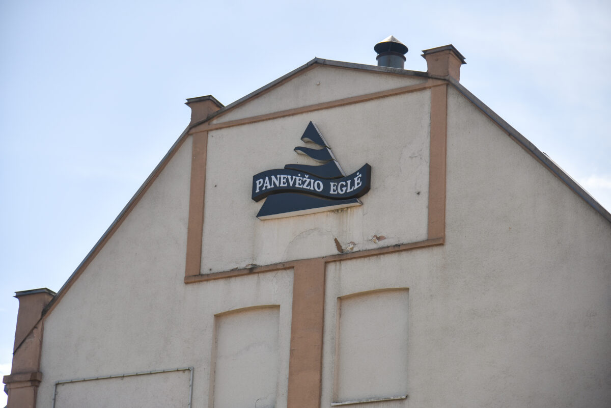 Prokuratūra tvirtina, jog perimti „Panevėžio eglės“ turto bendrininkams nepavyko, nes buvo pradėtas tyrimas. P. Židonio nuotr.