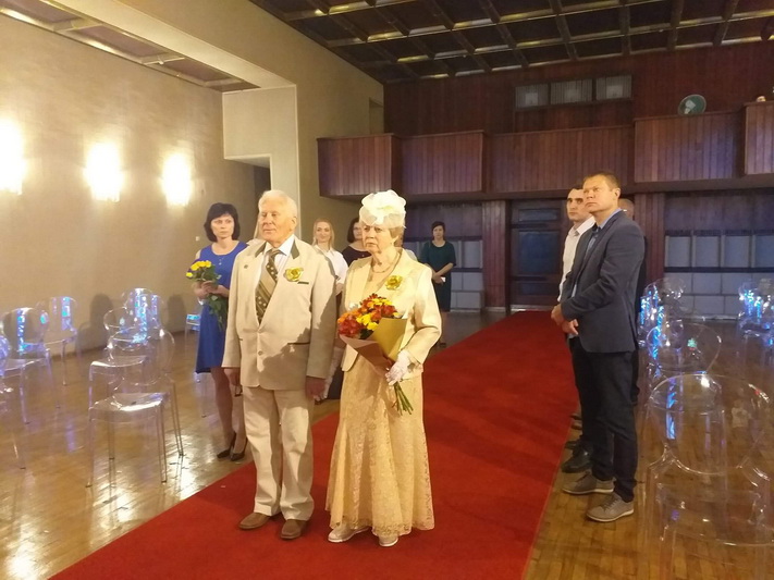 ASMENINIO ALBUMO nuotr.