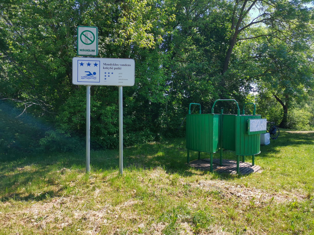 Piniavos paplūdimys. I. STULGAITĖS-KRIUKIENĖS nuotr.