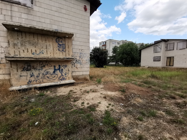 Kai kuriuos šalia gyvenančius gyventojus erzinančiomis kaimynų valdomis pasidomėti pažadėjo ir Savivaldybė. I. STULGAITĖS-KRIUKIENĖS nuotr.