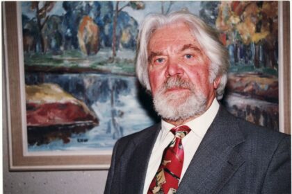 Siekęs, kad menas, dailė nebūtų tik išrinktųjų galimybė, ir visiems skiepijęs kūrybingumo jausmą, ieškojimų ir atradimų džiaugsmą Kazimieras Naruševičius vedė Panevėžį link gabiais menininkais garsėjančio miesto.