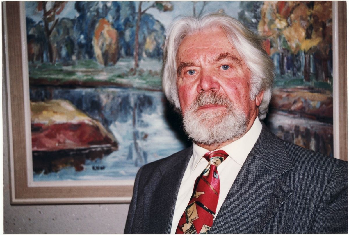 Siekęs, kad menas, dailė nebūtų tik išrinktųjų galimybė, ir visiems skiepijęs kūrybingumo jausmą, ieškojimų ir atradimų džiaugsmą Kazimieras Naruševičius vedė Panevėžį link gabiais menininkais garsėjančio miesto.