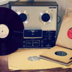 Lietuvos centrinis valstybės archyvas pasipildė „Aušros“ ir „Laisvės varpo“ radijo programų laidų įrašais iš Amerikos lietuvių kultūros archyvo. LCVA nuotr.