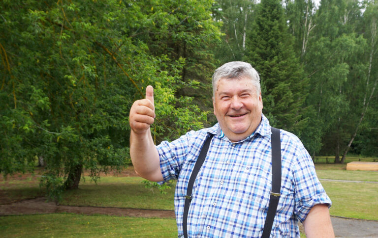 Esamų ir buvusių panevėžiečių, Aukštaitijos sostinę garsinančių iš toli bei joje gyvenančių, klausiame, ko palinkėtų Panevėžiui ir jo žmonėms.