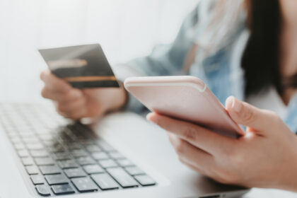 Sukčių auka tapusi panevėžietė prarado tūkstančius.