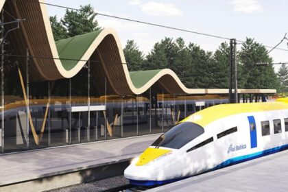 Vyriausybė pažadėjo: po penkerių metų panevėžiečiai jau tikrai galės 250 km/val. greičiu pasiekti Varšuvą, Rygą, Taliną ar kitą miestą, per kurį drieksis europinė vėžė „Rail Baltica“. Tačiau dabar iškilo kitas svarbus klausimas, kur Panevėžyje keleiviai įlips į greitąjį traukinį: Gustonyse, kaip buvo suplanuota nuo pradžių, ar arčiau miesto.