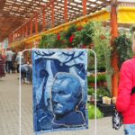 Panevėžyje pristatytas didelio formato tekstilinis darbas garsiam botanikui Jurgiui Ambraziejui Pabrėžai atminti