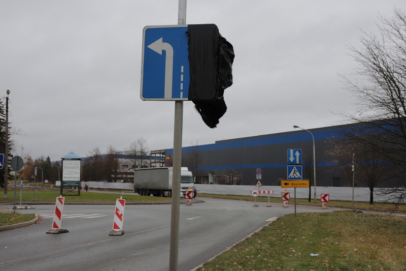 Rytinėje Panevėžio dalyje verda kelio remonto darbai. I. STULGAITĖS-KRIUKIENĖS nuotr.